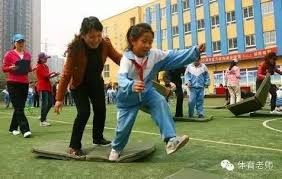 💡早报：利物浦曼城双双折戟，巴萨拜仁收获大胜